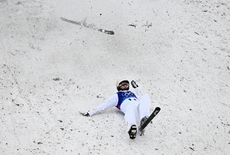 王心迪、李天马失误，中国队摘铜，徐梦桃安慰：四年后再来！